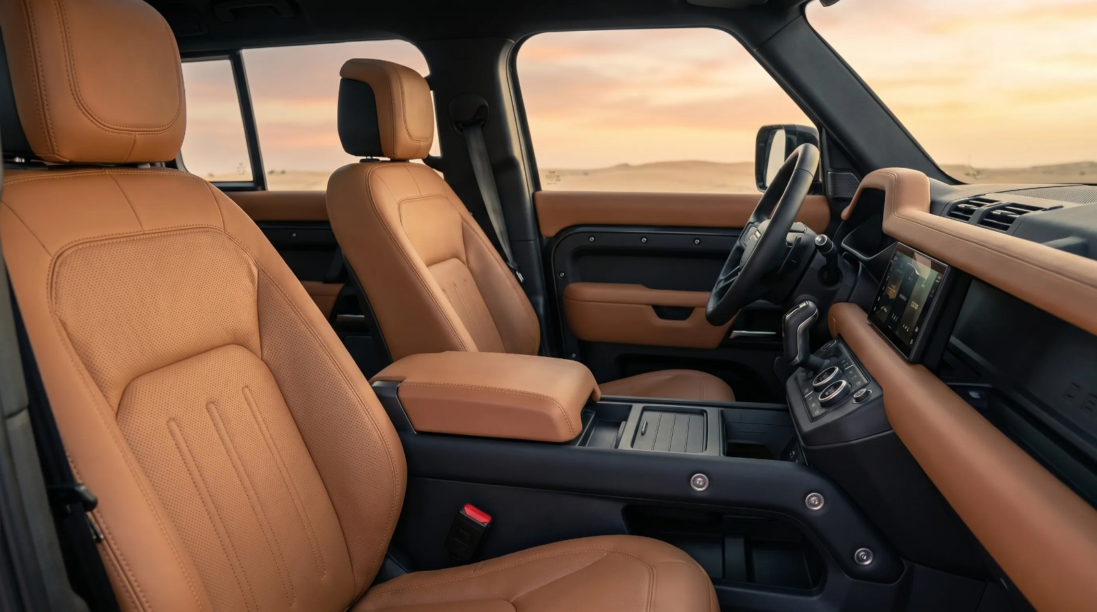 Land Rover Defender Octa — view 3